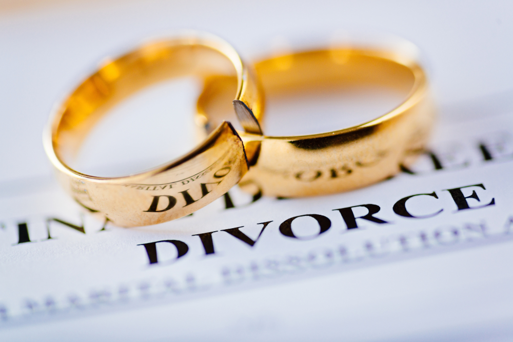 الآثار النفسية والصحية المترتبة على الطلاق او الانفصال