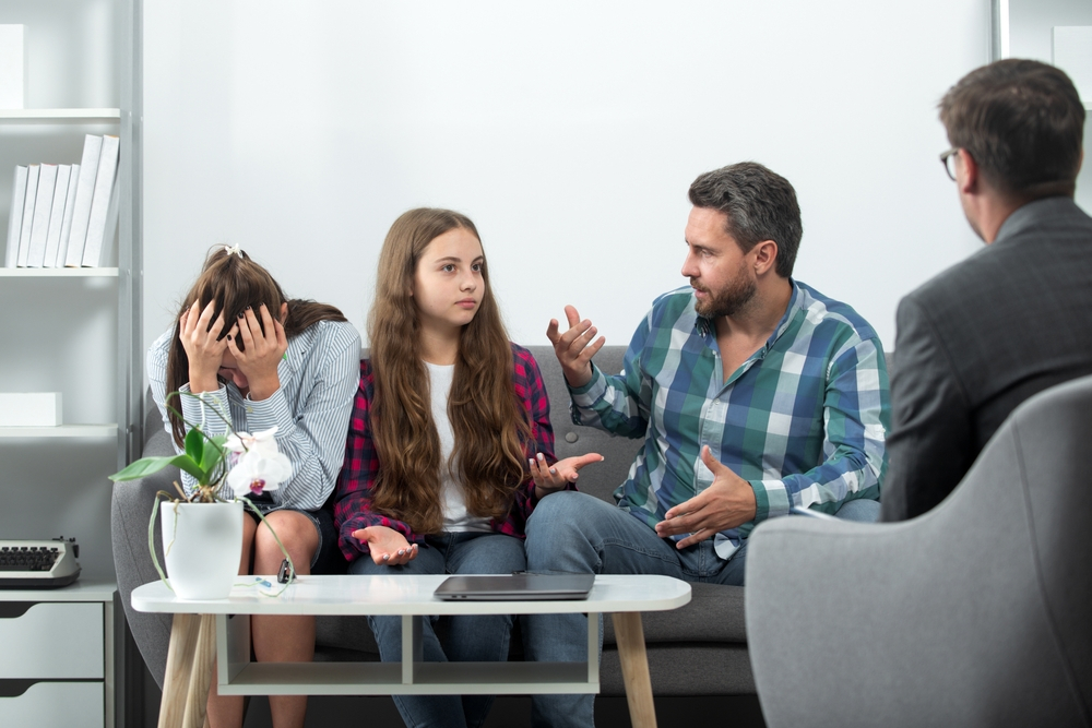 تأثير التوتر العائلي والطلاق علي الصحة النفسية